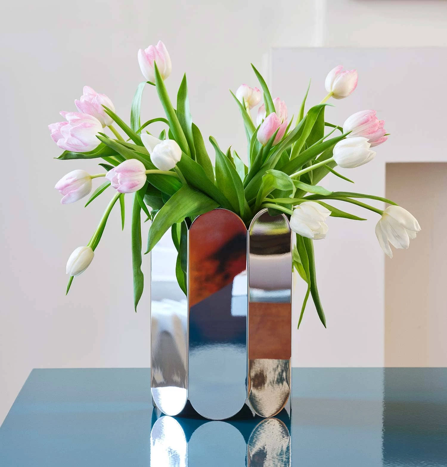 HAY Arcs Vase – Mirror - Image 2