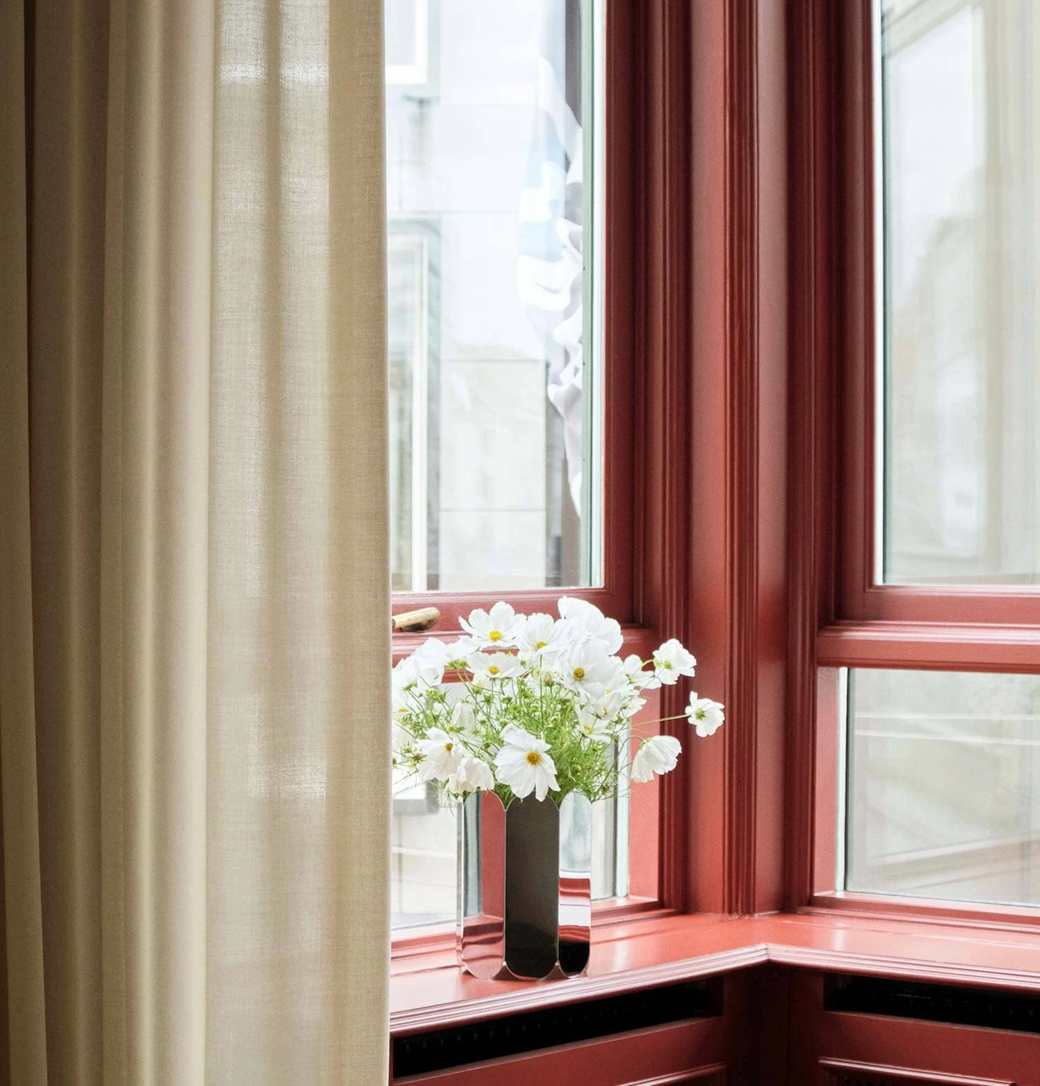 HAY Arcs Vase – Mirror - Image 3