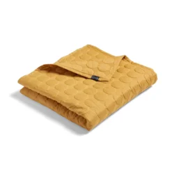 HAY Mega Dot Bedcover – 245 X 195 Cm – Mustard
