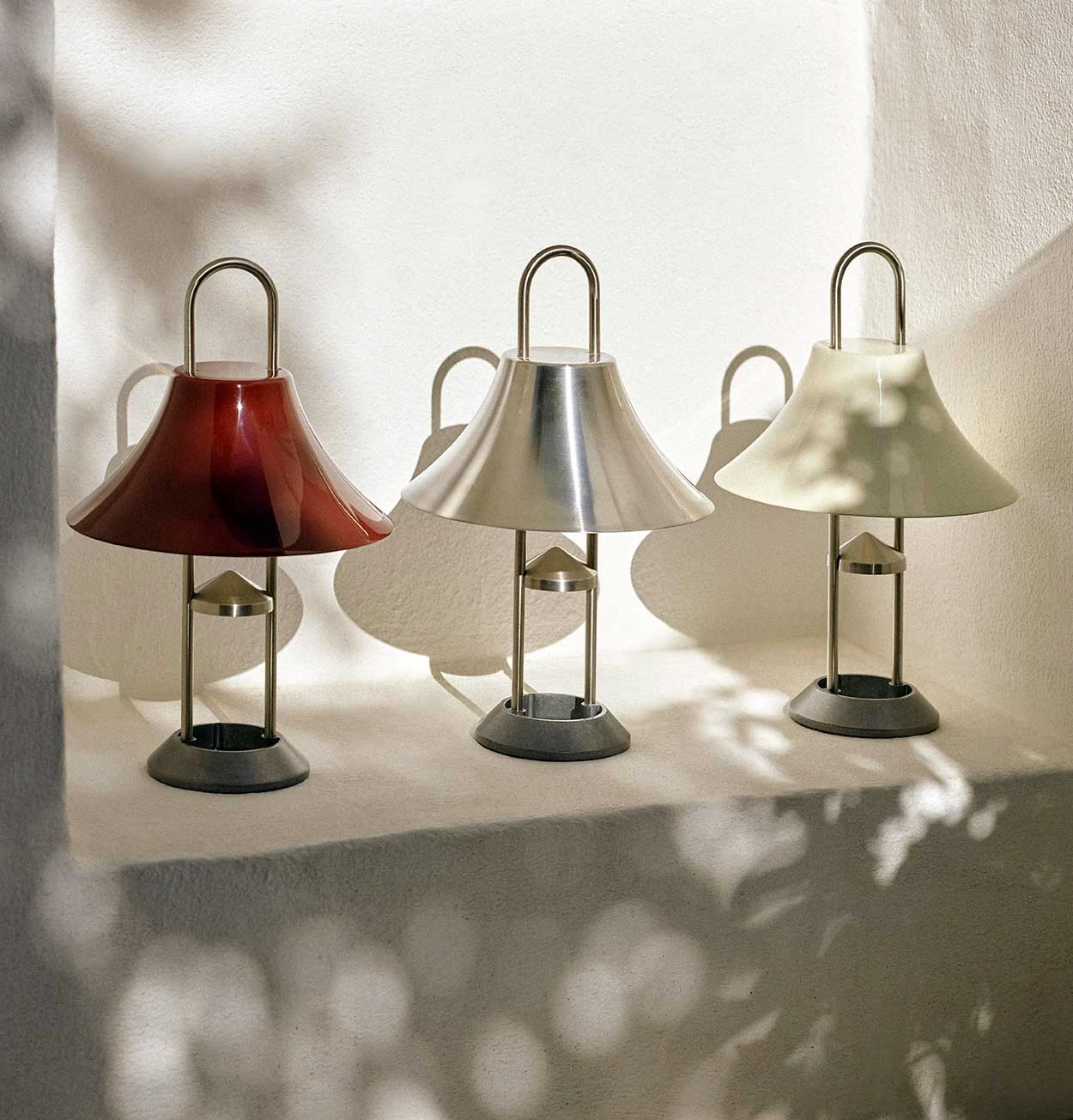 HAY Mousqueton Portable Lamp – Various Colours 4 HAY Mousqueton Portable Lamp – Various Colours - Image 2